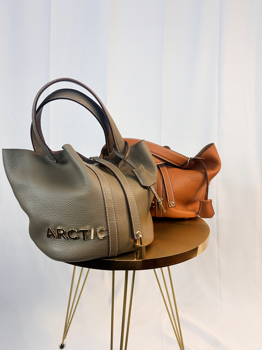 ARCTIC LEATHER SHOULDER BAG